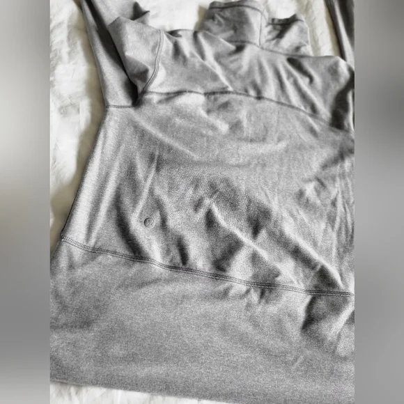 Lululemon top - Picture 8 of 8